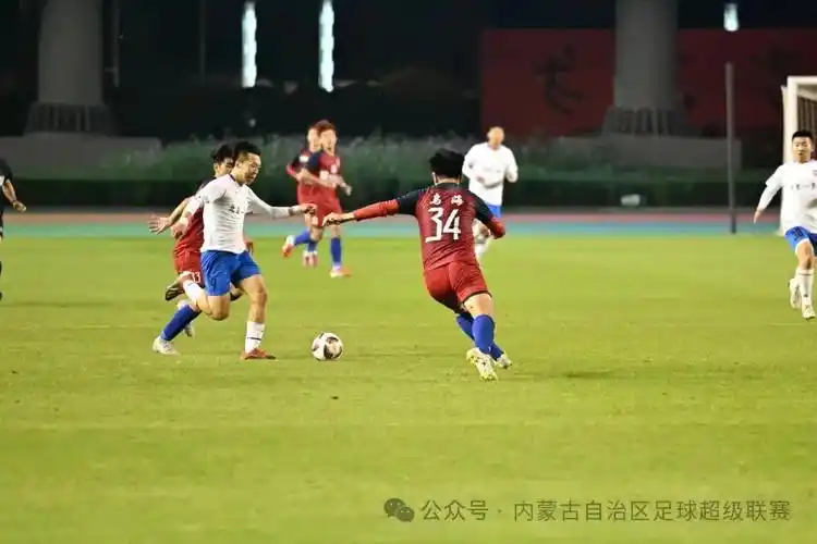 欧冠对决：里昂 VS 利物浦